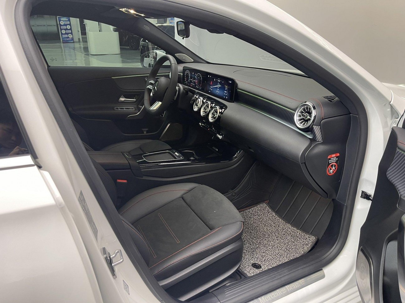 Mercedes-Benz A 200 L 2025