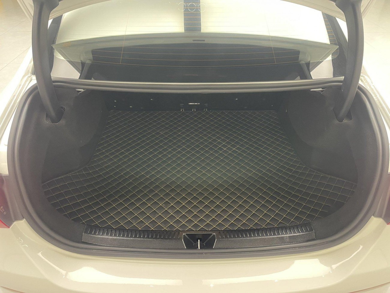 Mercedes-Benz A 200 L 2024