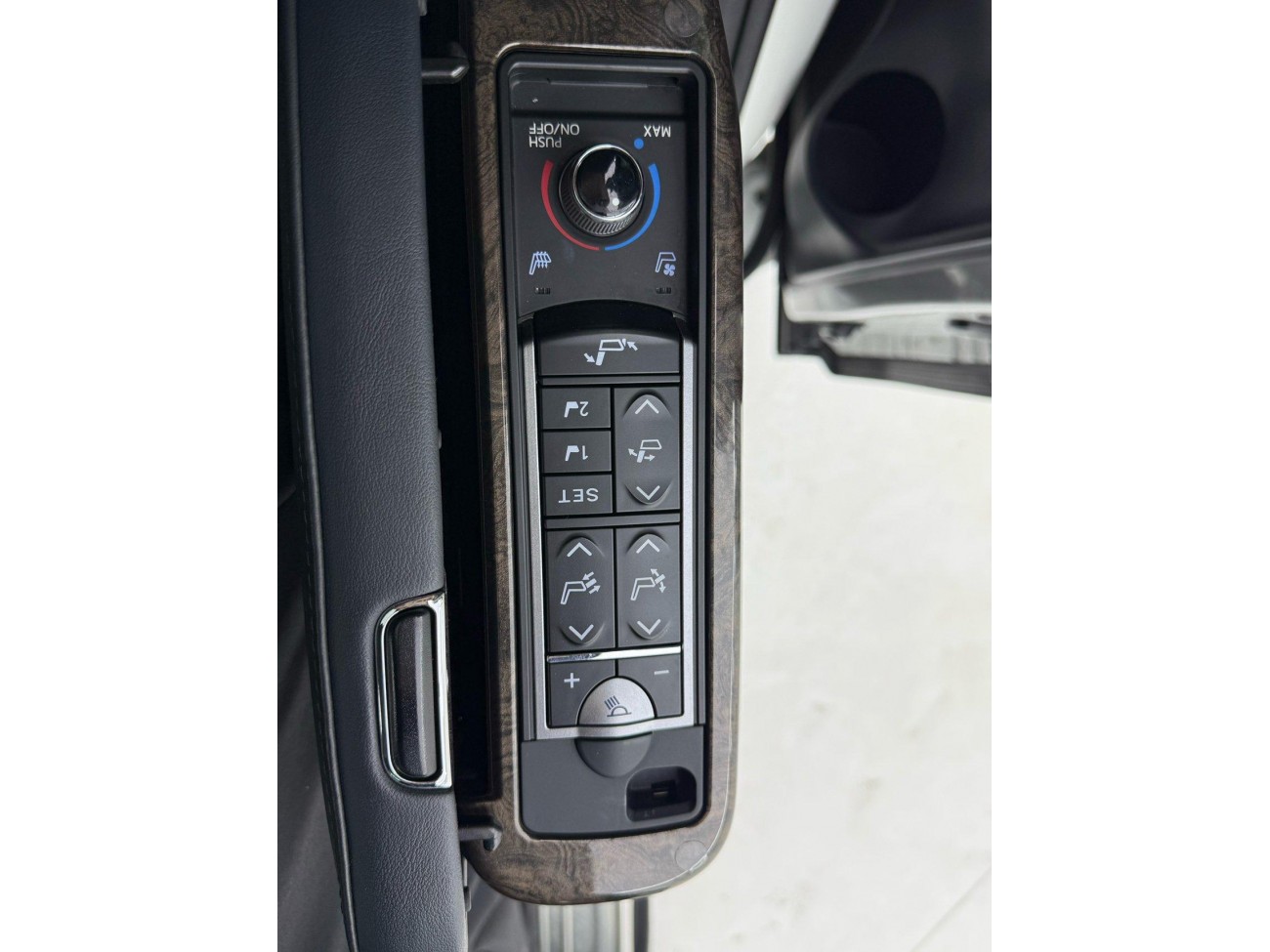 Toyota Alphard 2022