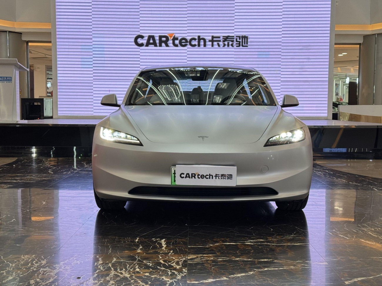 Tesla Model 3 2024
