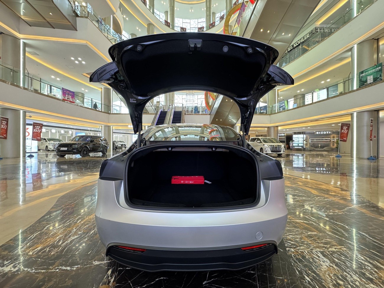Tesla Model 3 2024