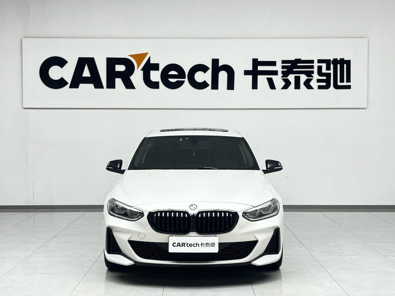 BMW 120i 2021