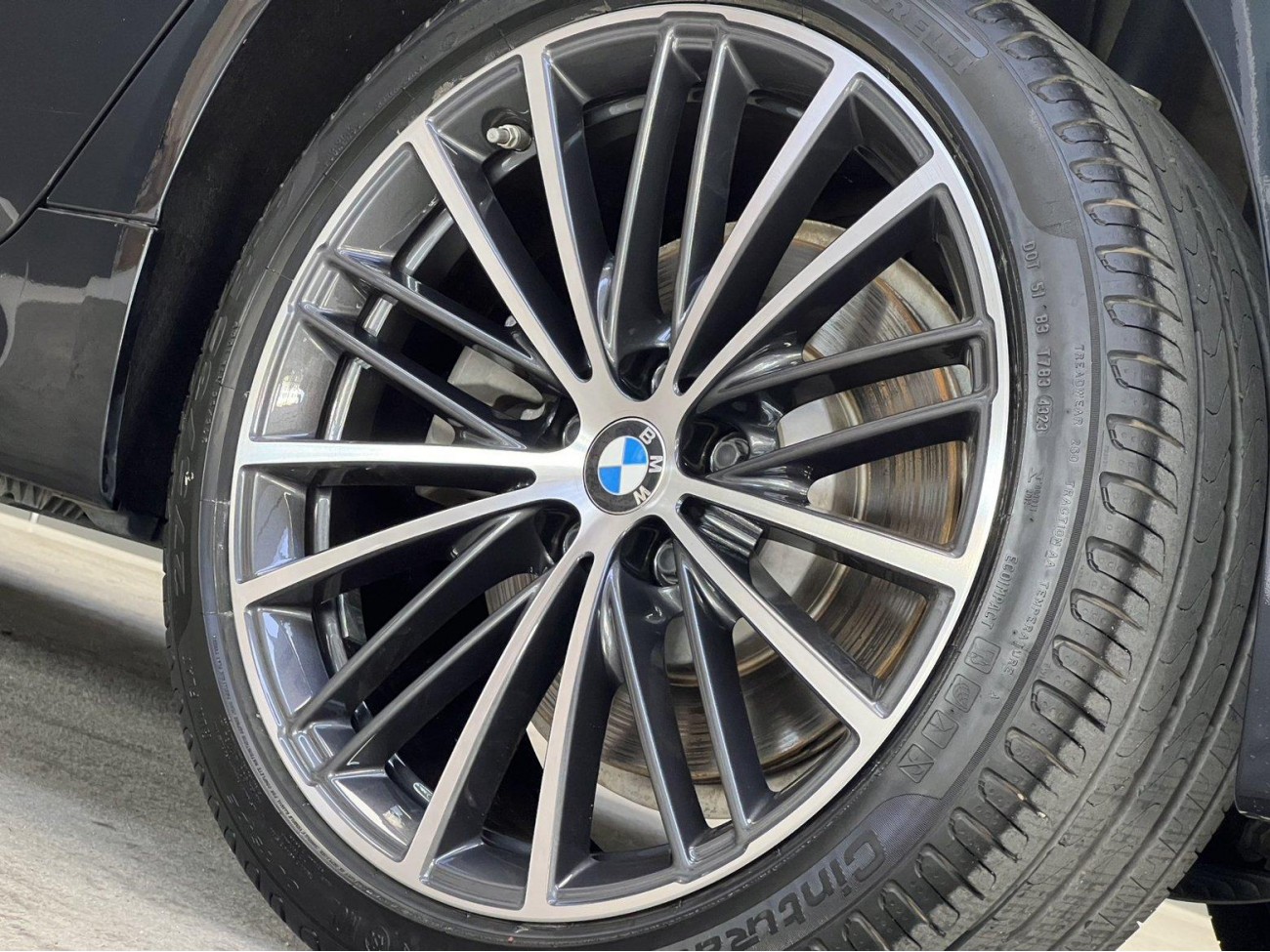 BMW 530Li 2024
