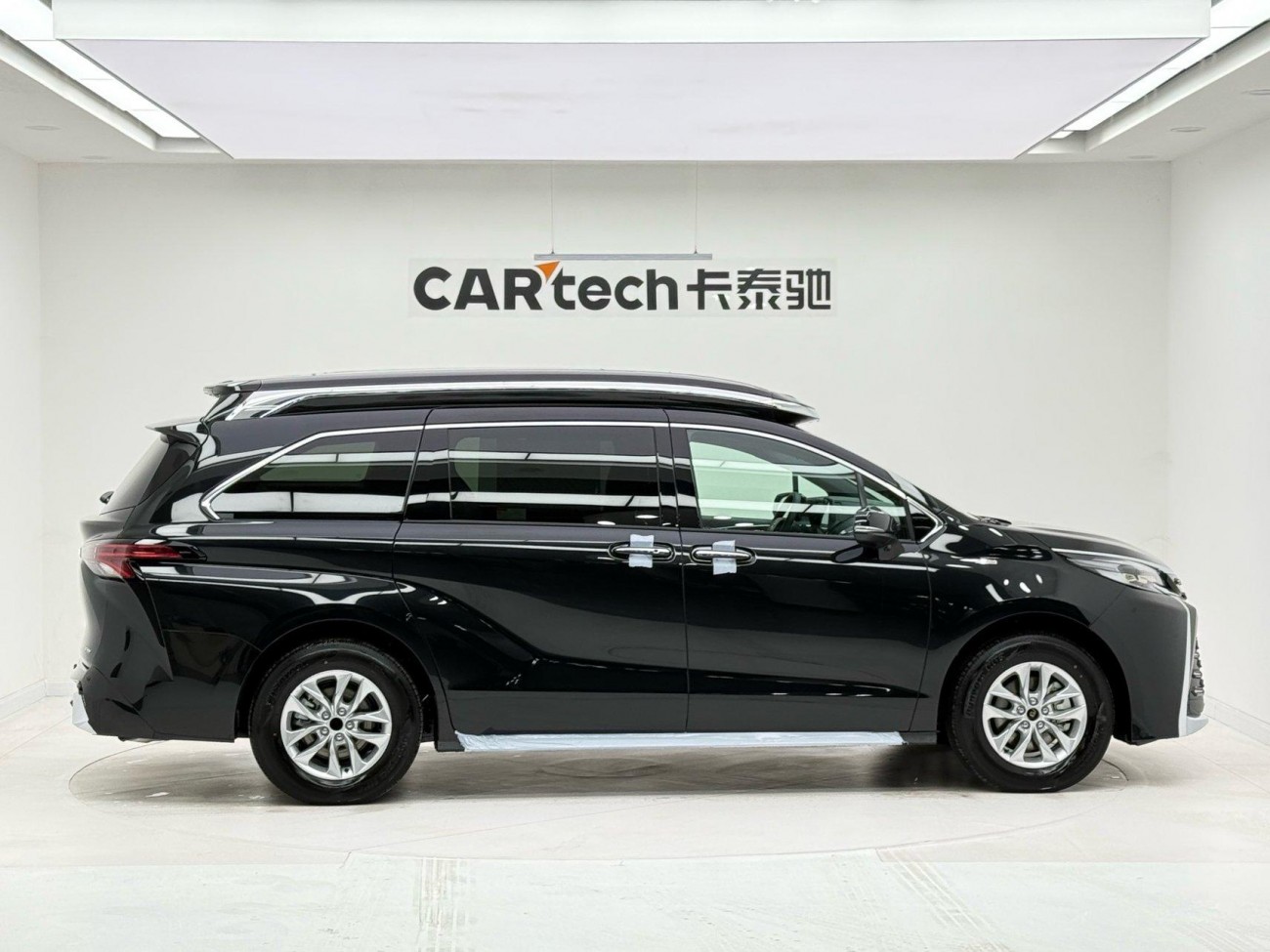 Toyota Granvia 2025