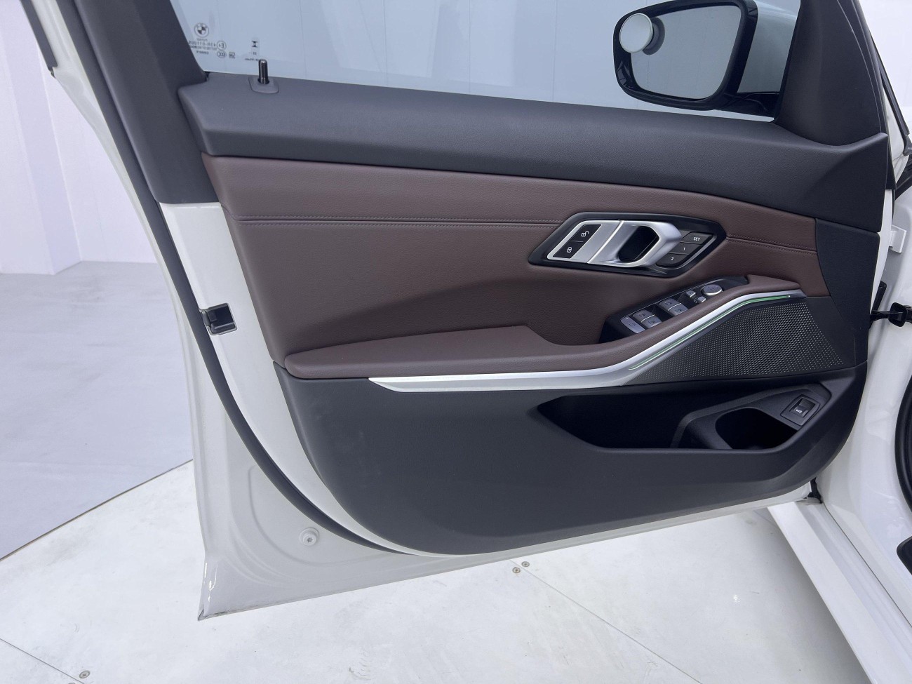 BMW 325Li 2023