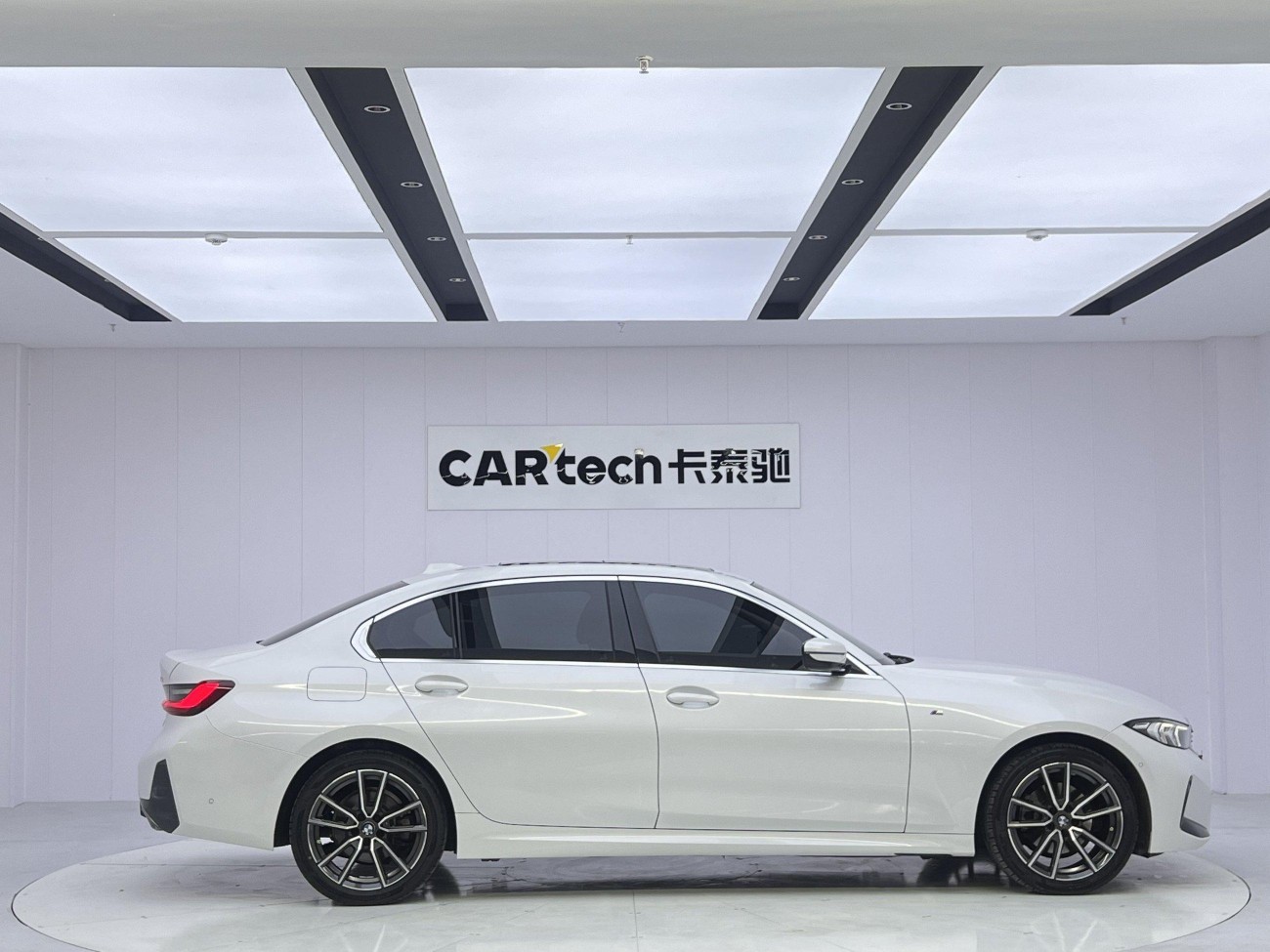 BMW 325Li 2023