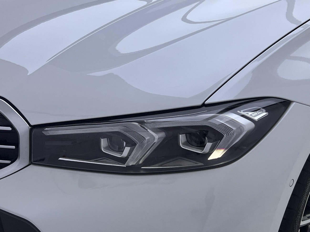 BMW 325Li 2023