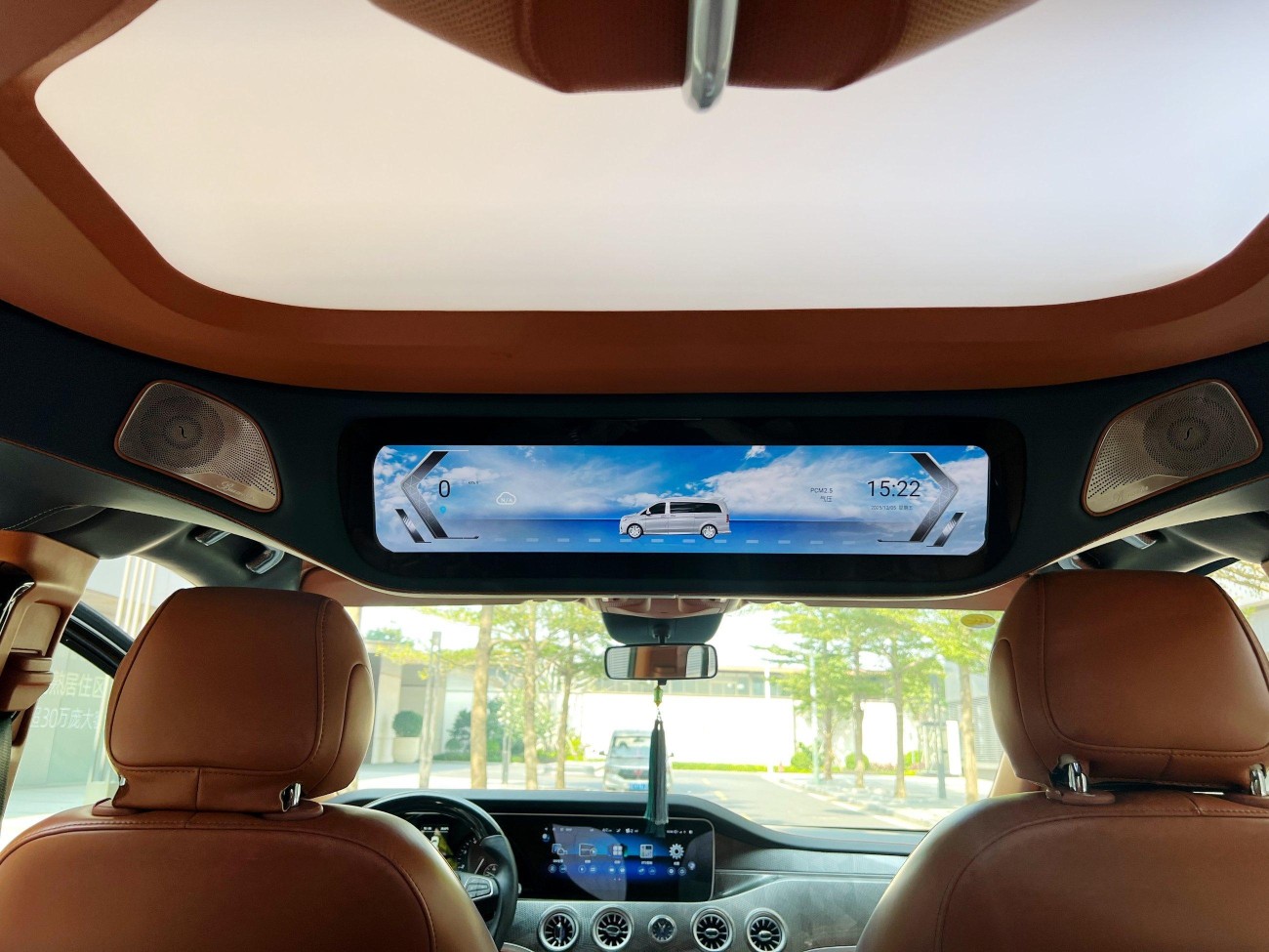 Mercedes-Benz 2022