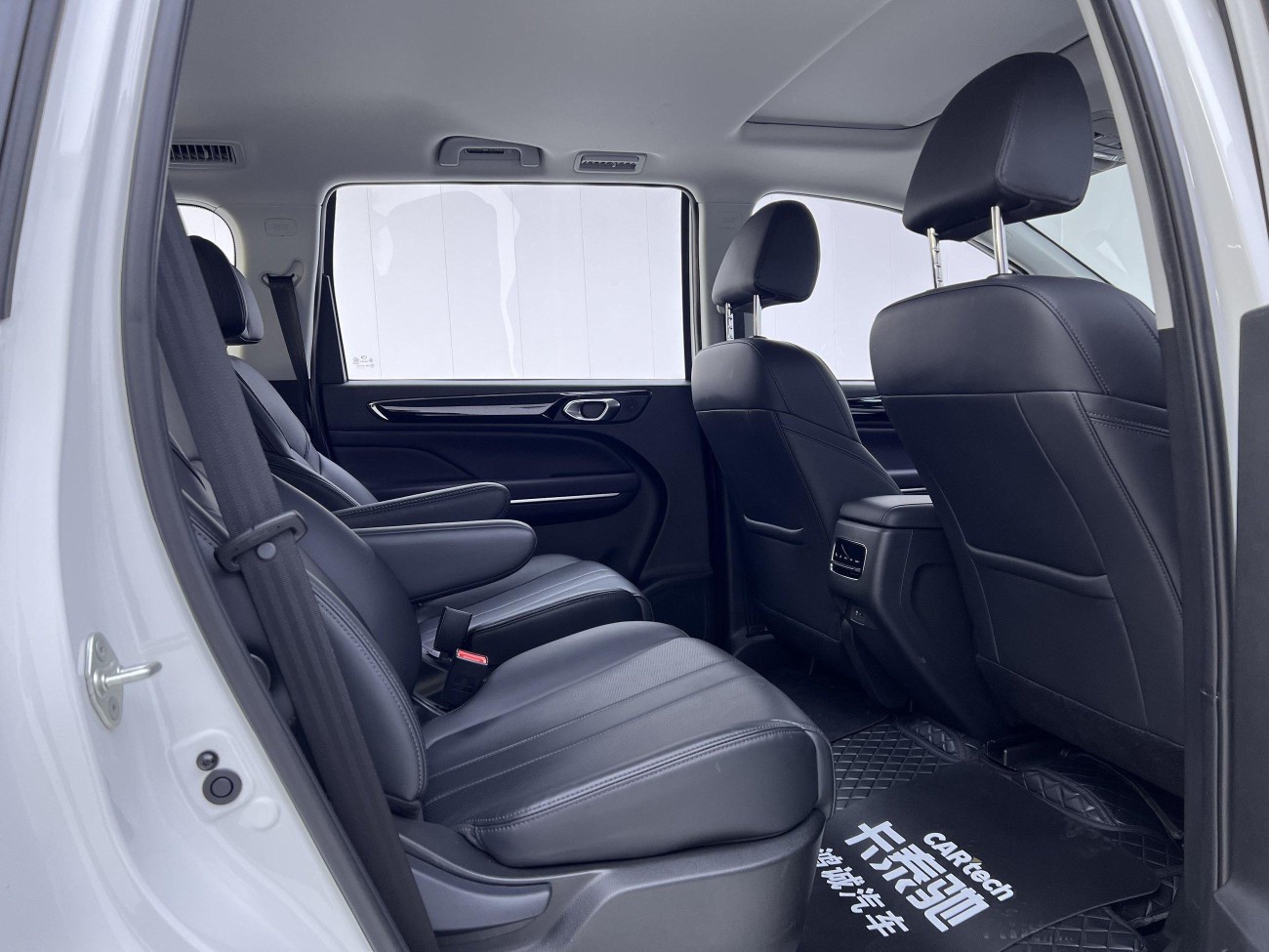 Trumpchi M6 2025
