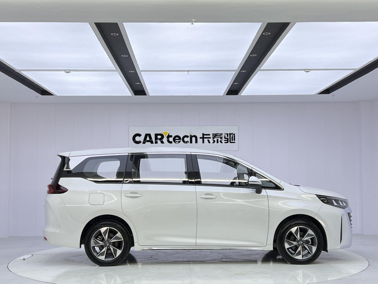 Trumpchi M6 2025