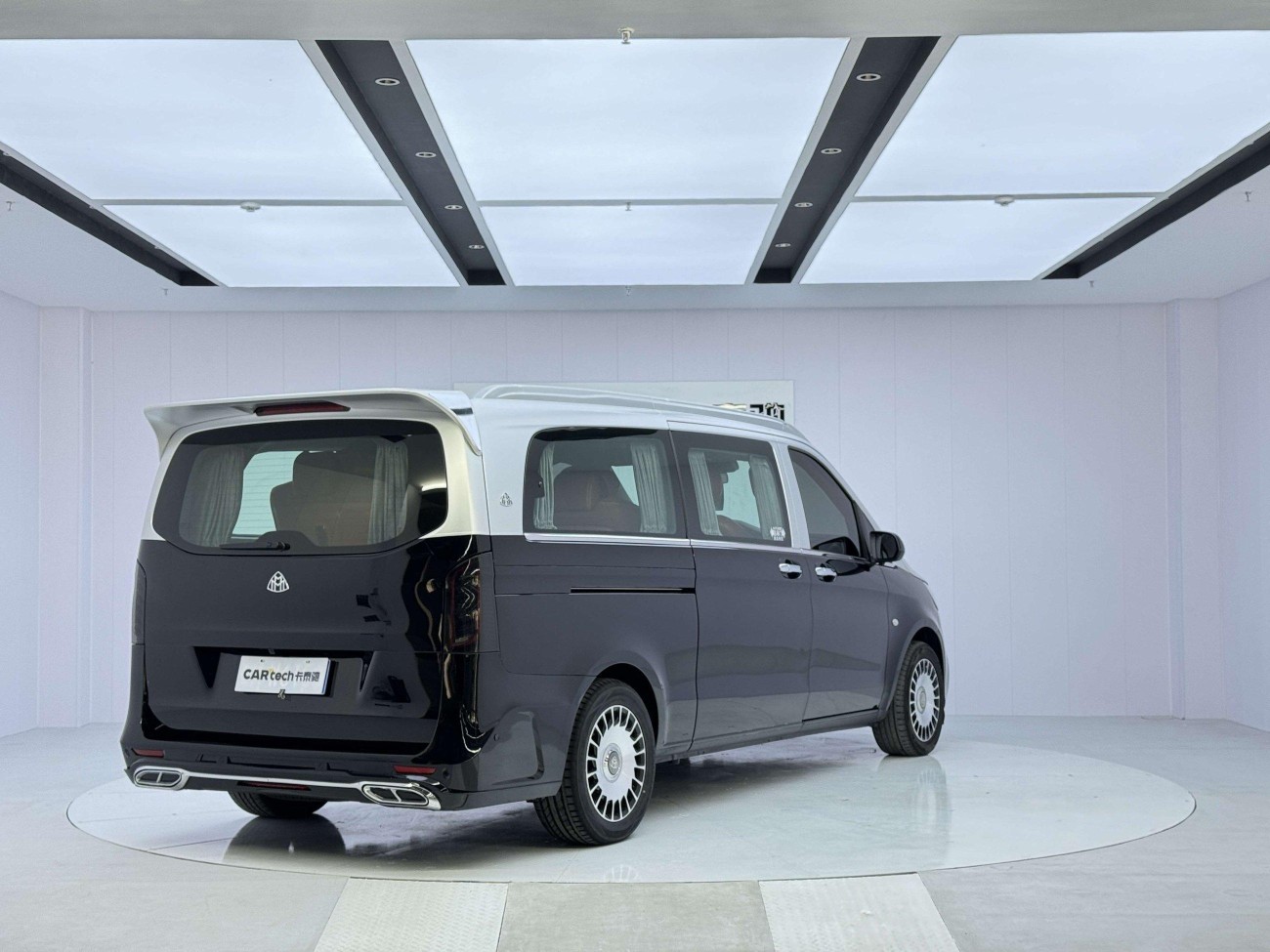 Mercedes-Benz 2023