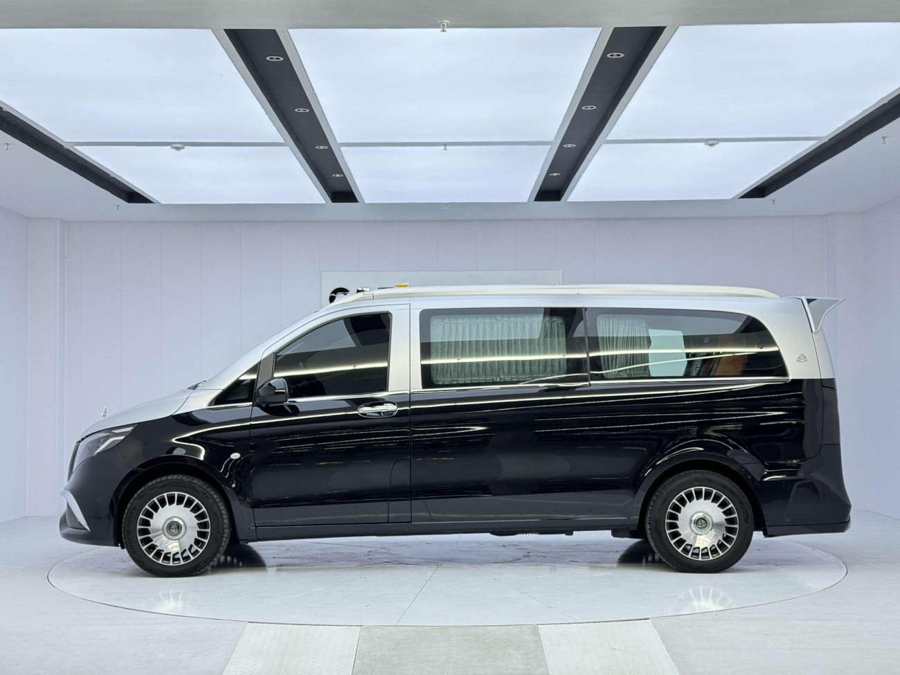 Mercedes-Benz 2023