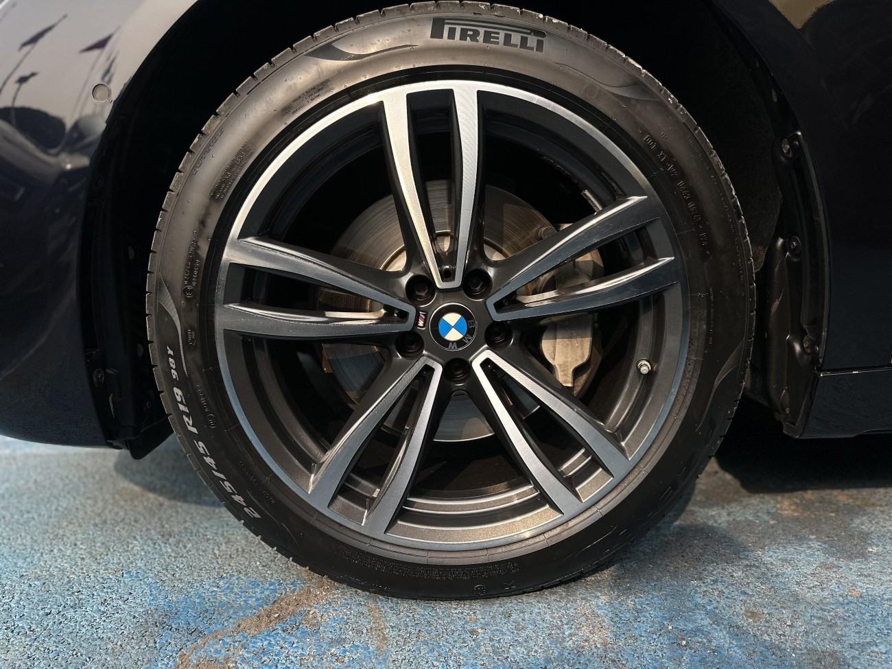 BMW 730Li 2021