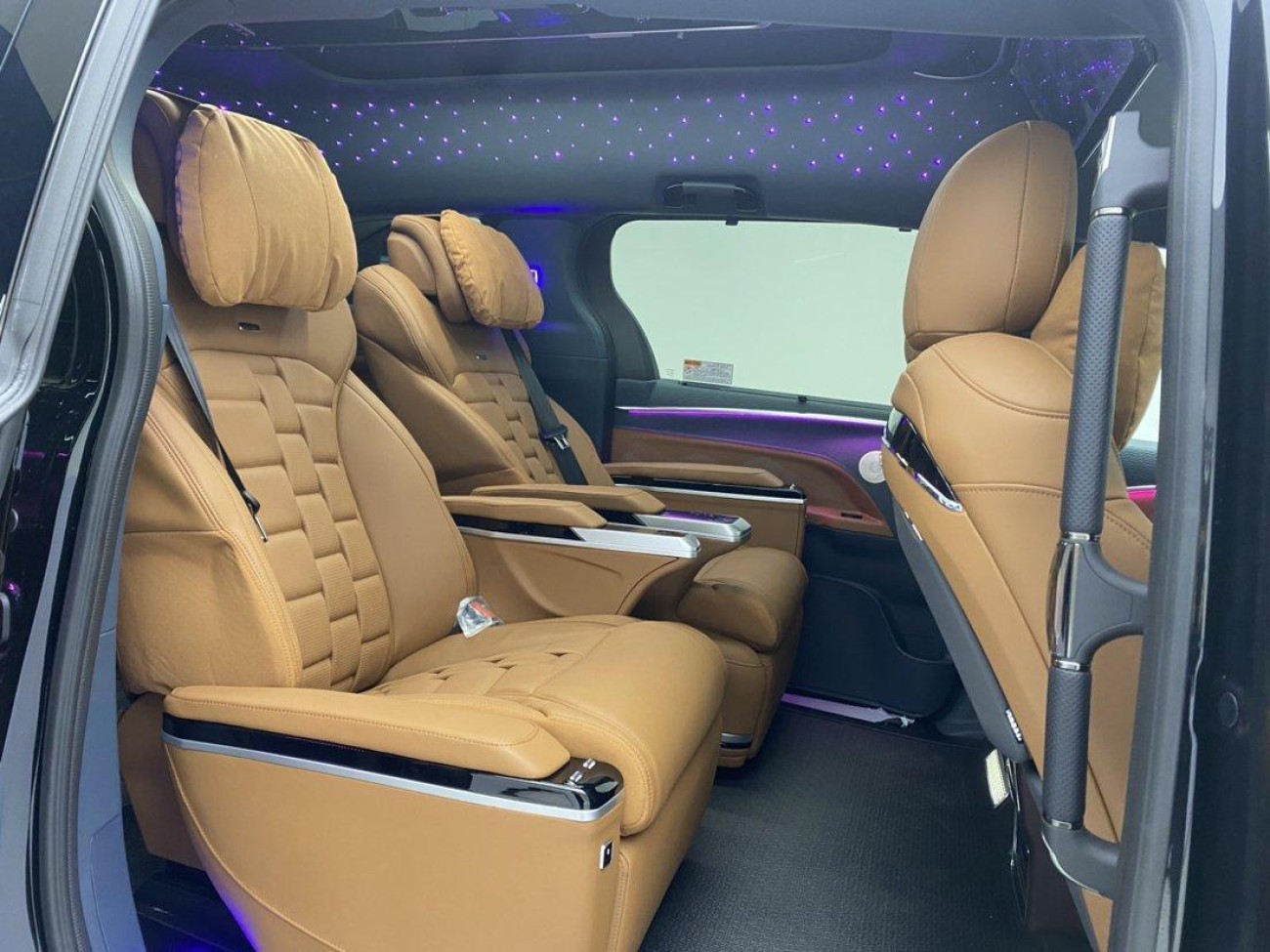 Toyota Granvia 2025