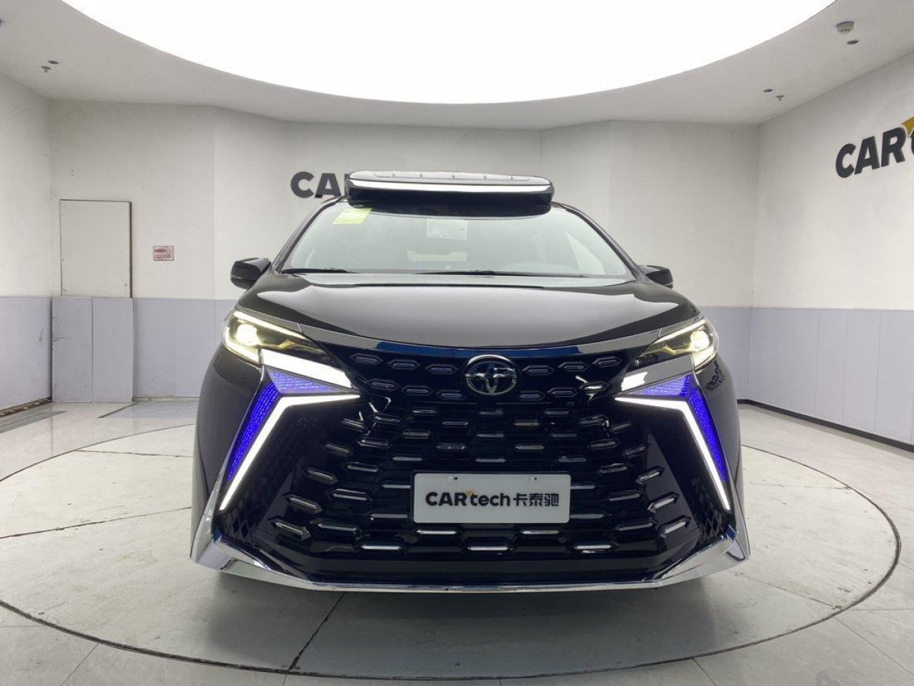 Toyota Granvia 2025