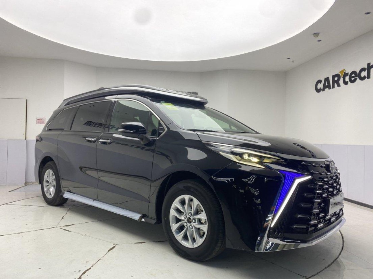 Toyota Granvia 2025