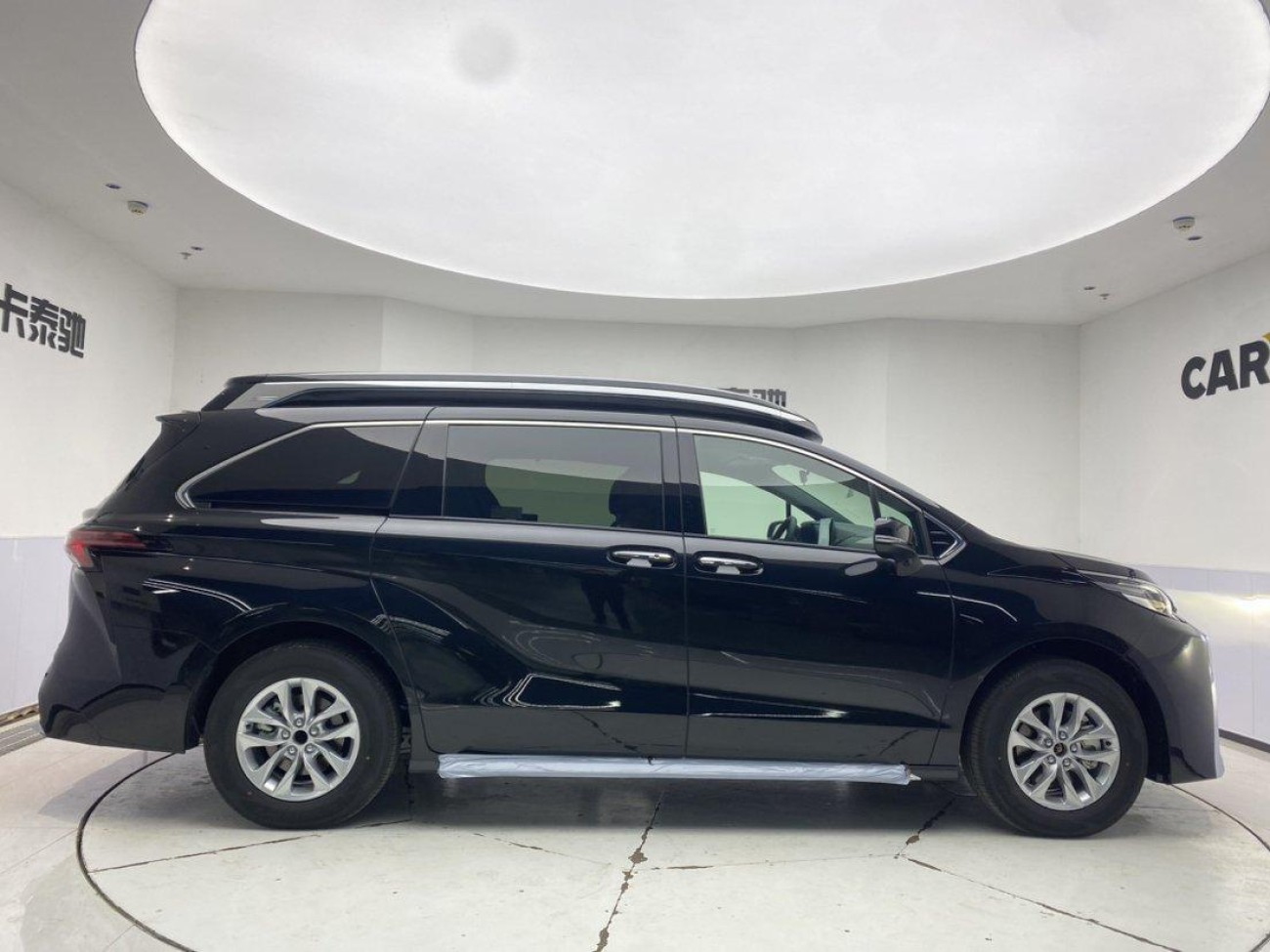 Toyota Granvia 2025