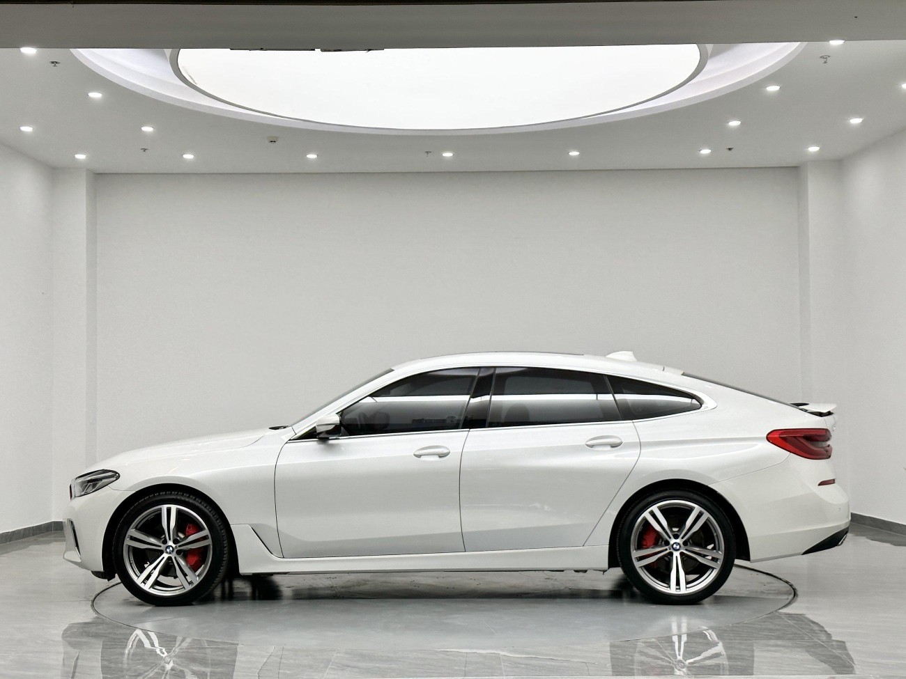 BMW 6GT 2022