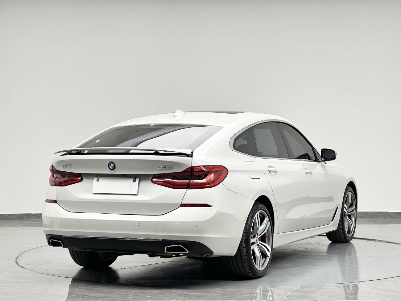BMW 6GT 2022