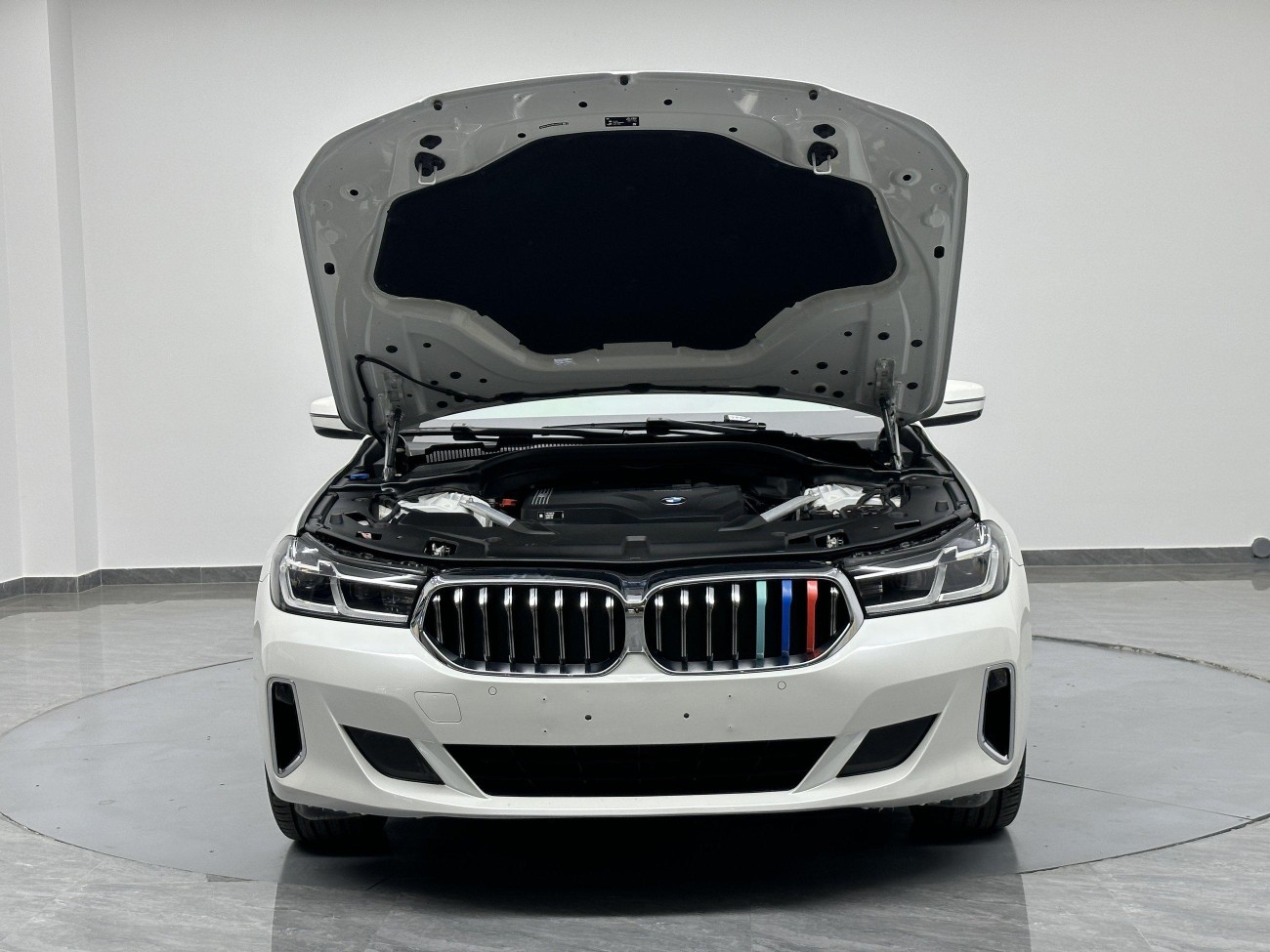 BMW 6GT 2022