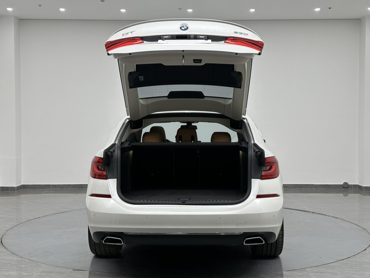 BMW 6GT 2022