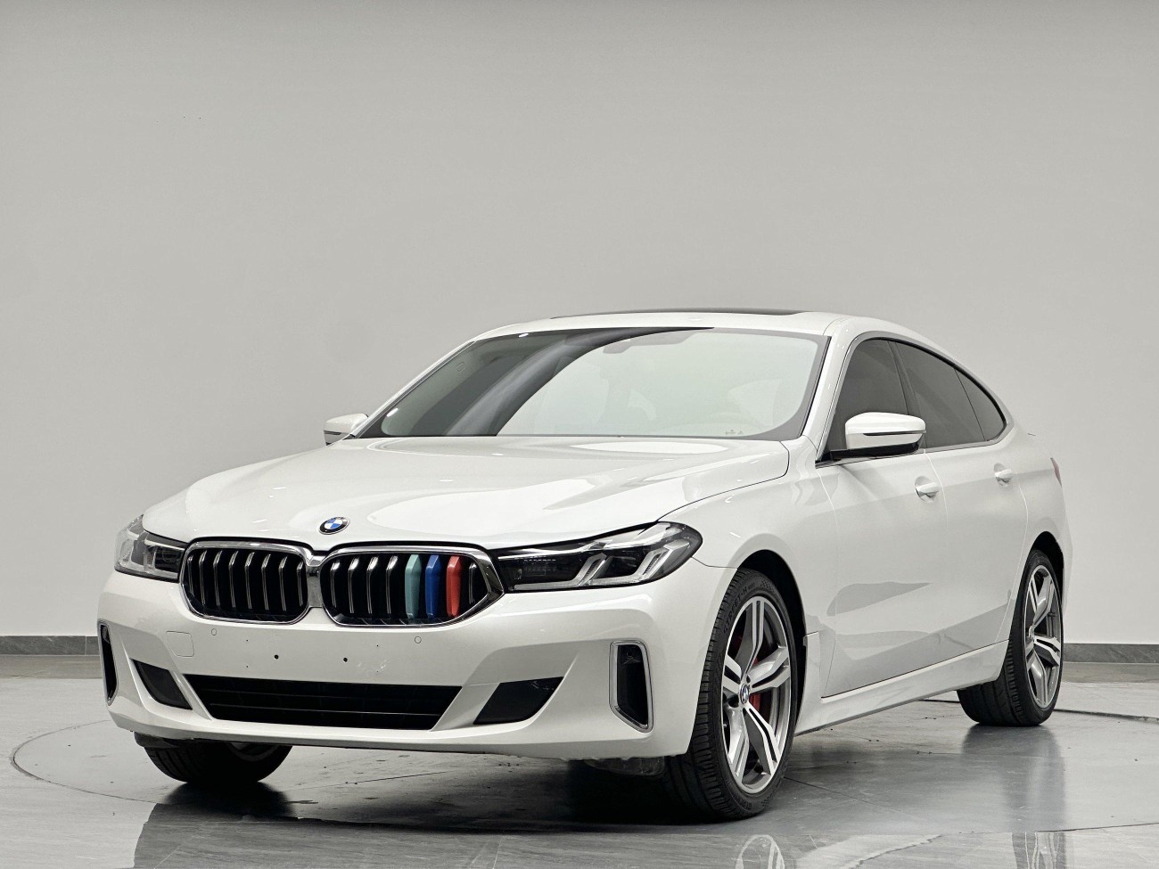 BMW 6GT 2022