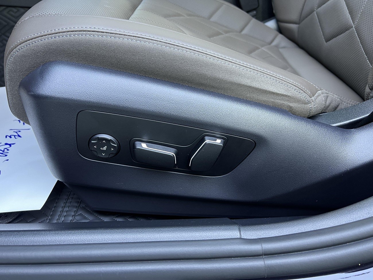 BMW 530Li 2025