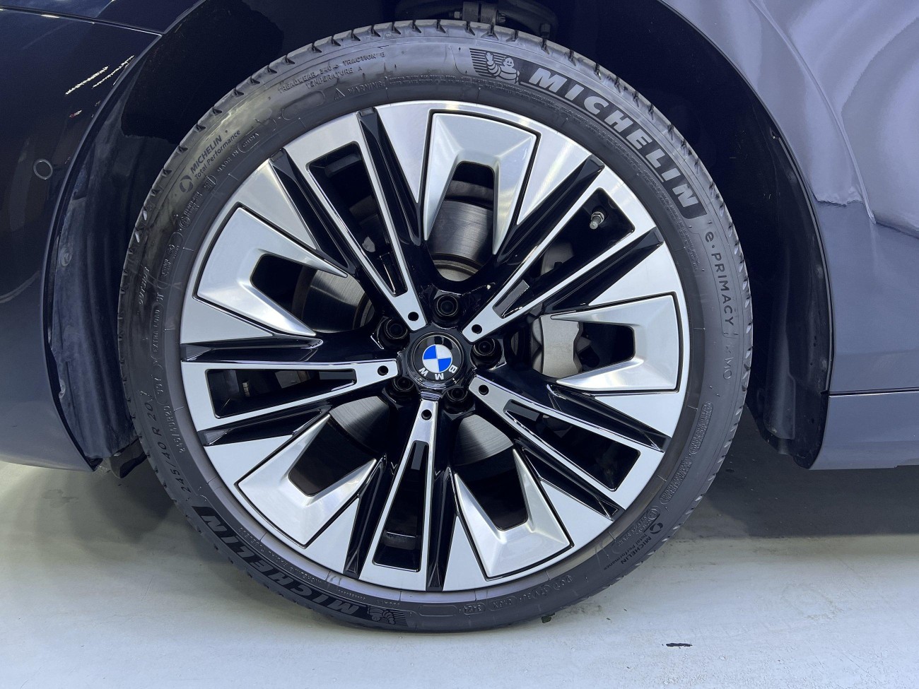 BMW 530Li 2025