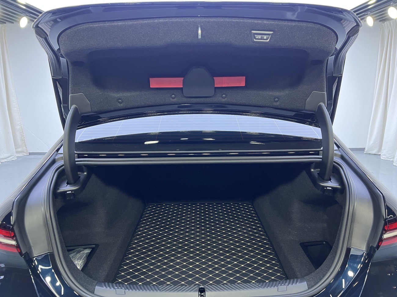 BMW 530Li 2025