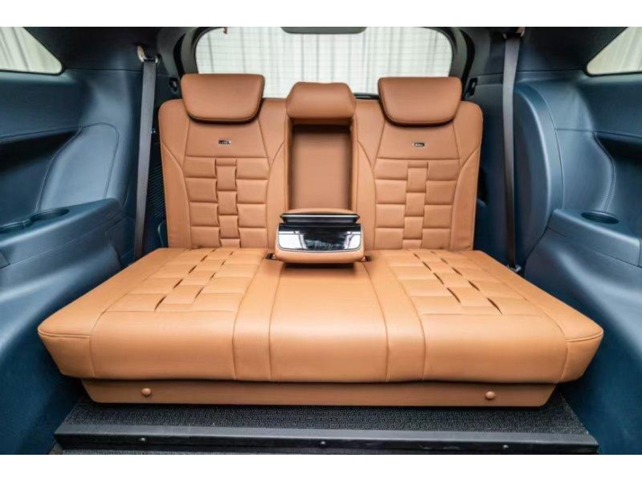 Toyota Granvia 2025