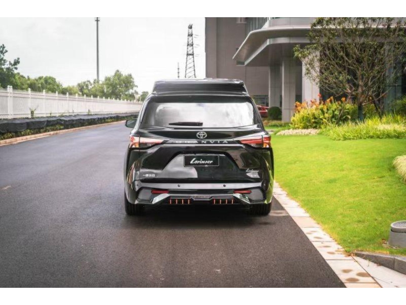 Toyota Granvia 2025