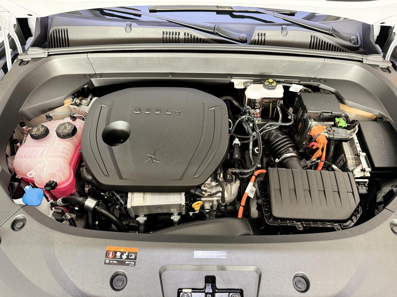 Geely Xingyue L 2025