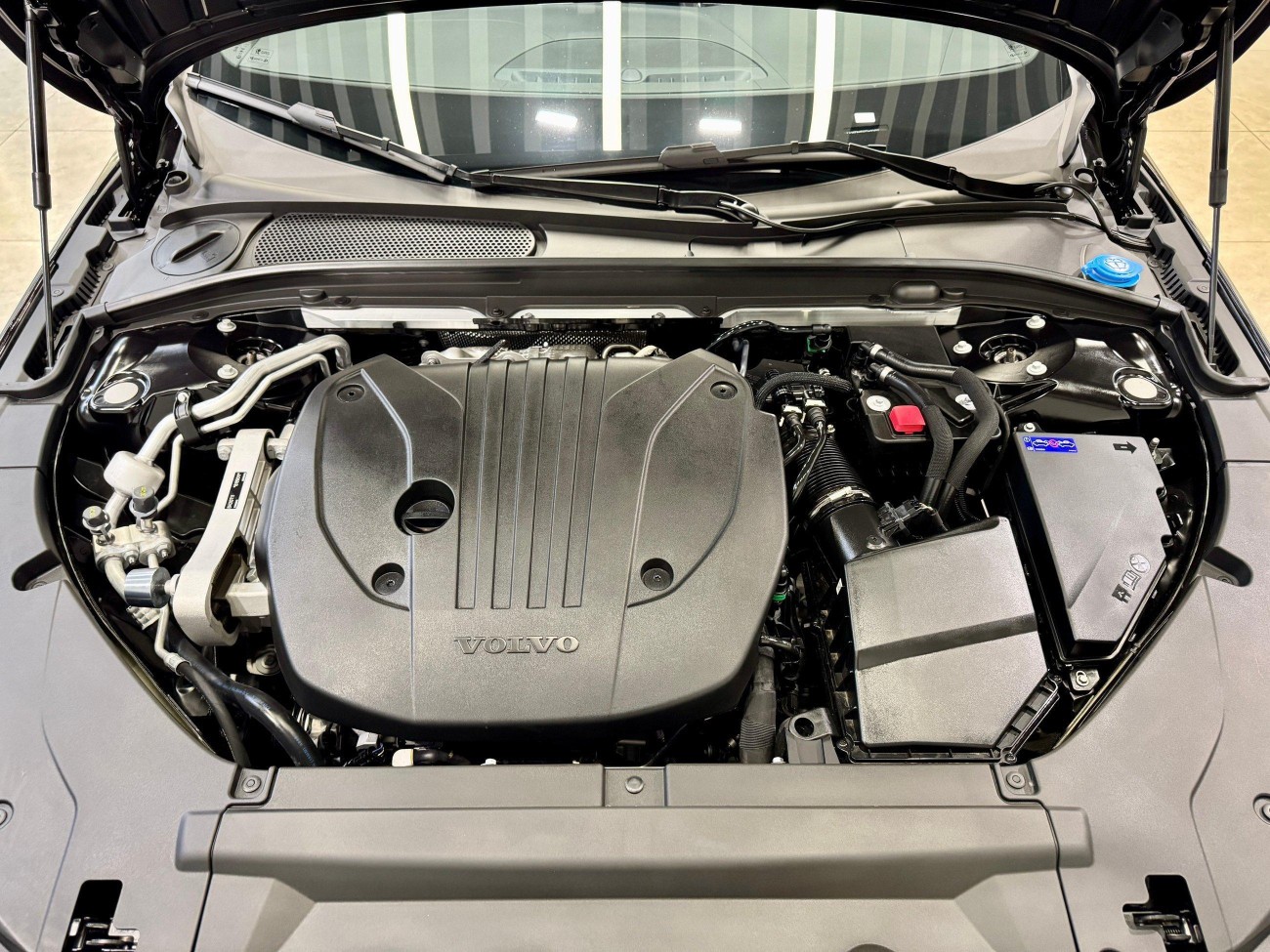 Volvo S90 2025