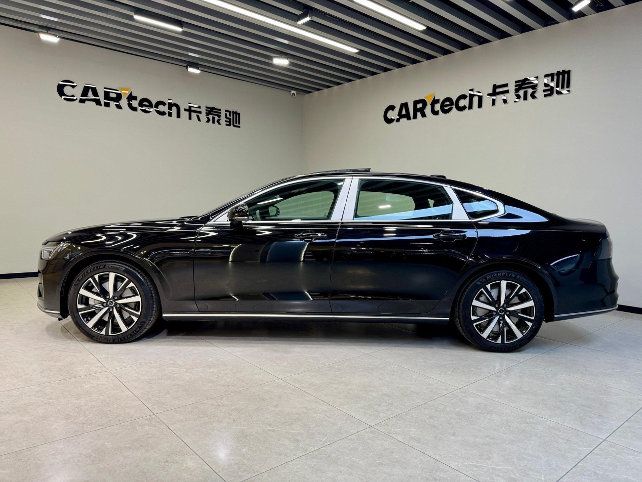 Volvo S90 2025