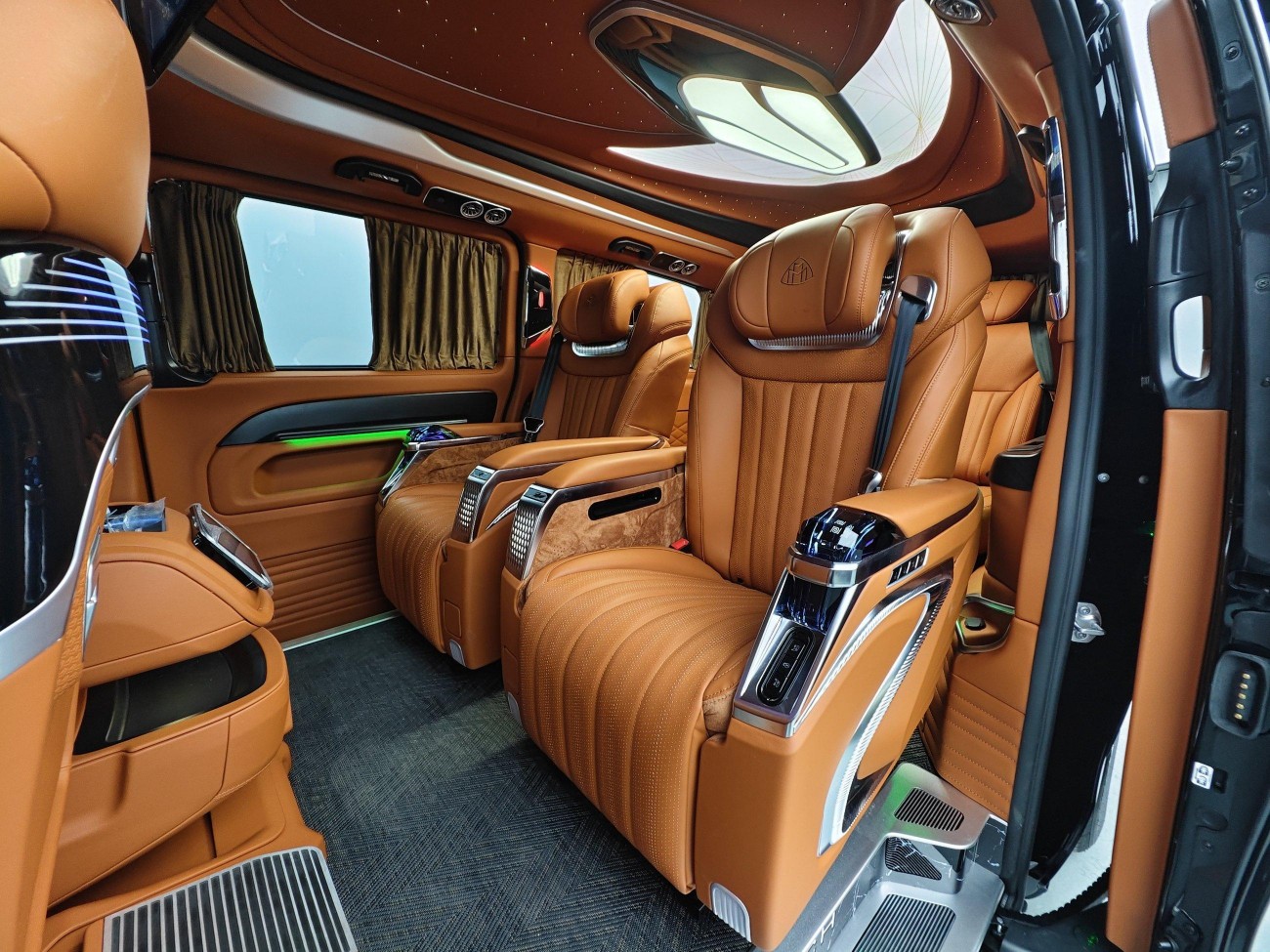 Mercedes-Benz 2024 2024