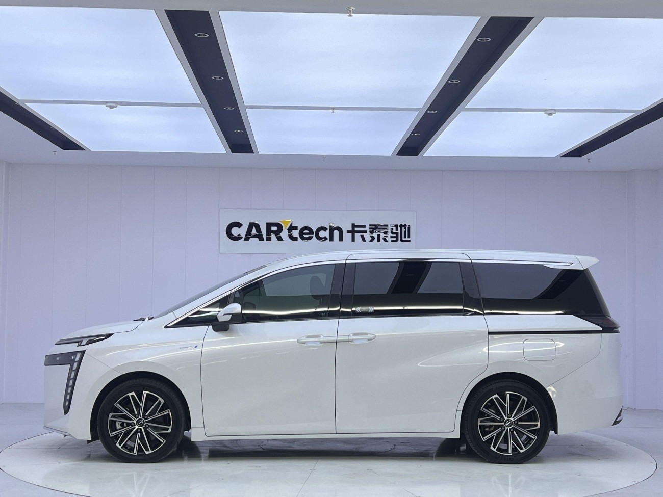Trumpchi E8 2024