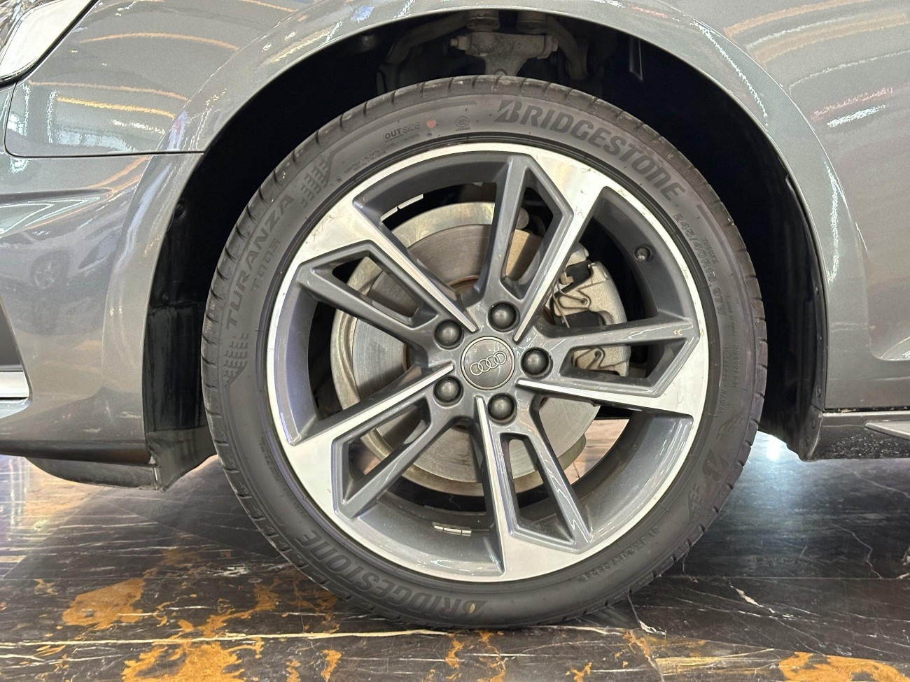 Audi A4L 40 TFSI 2021