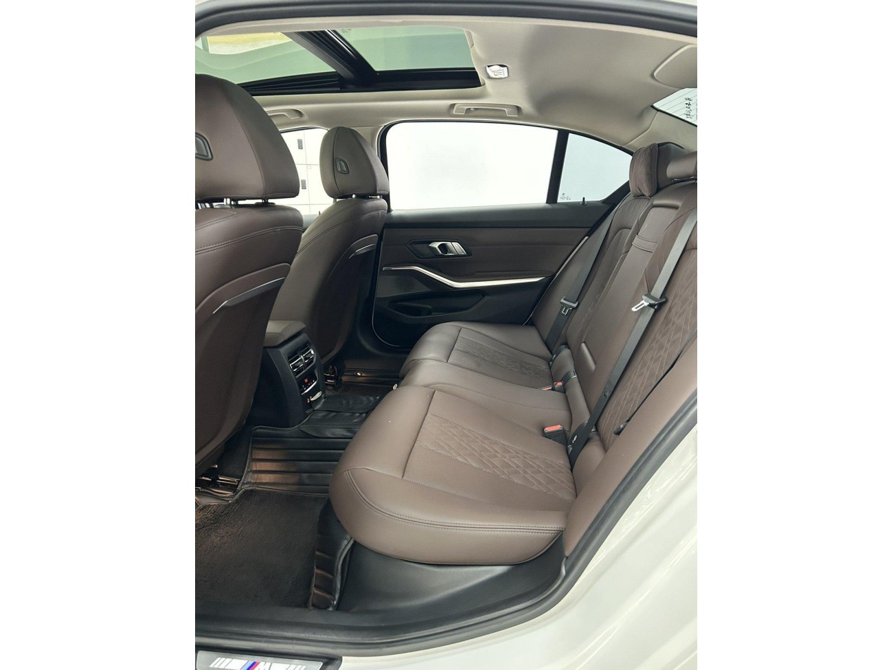 BMW 325Li 2023