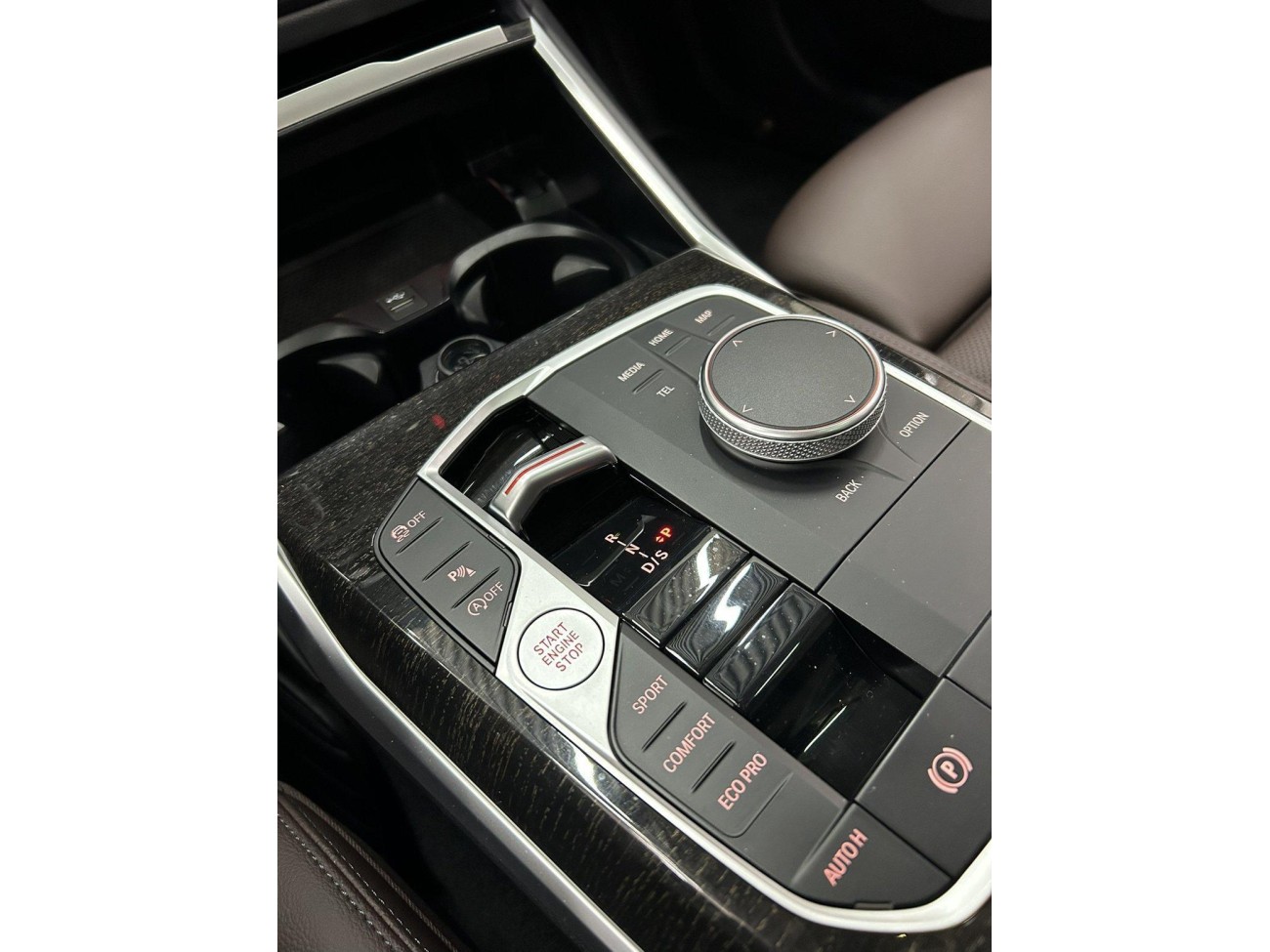 BMW 325Li 2023