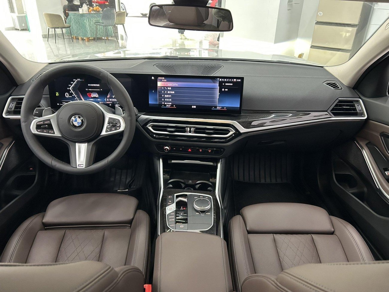 BMW 325Li 2023