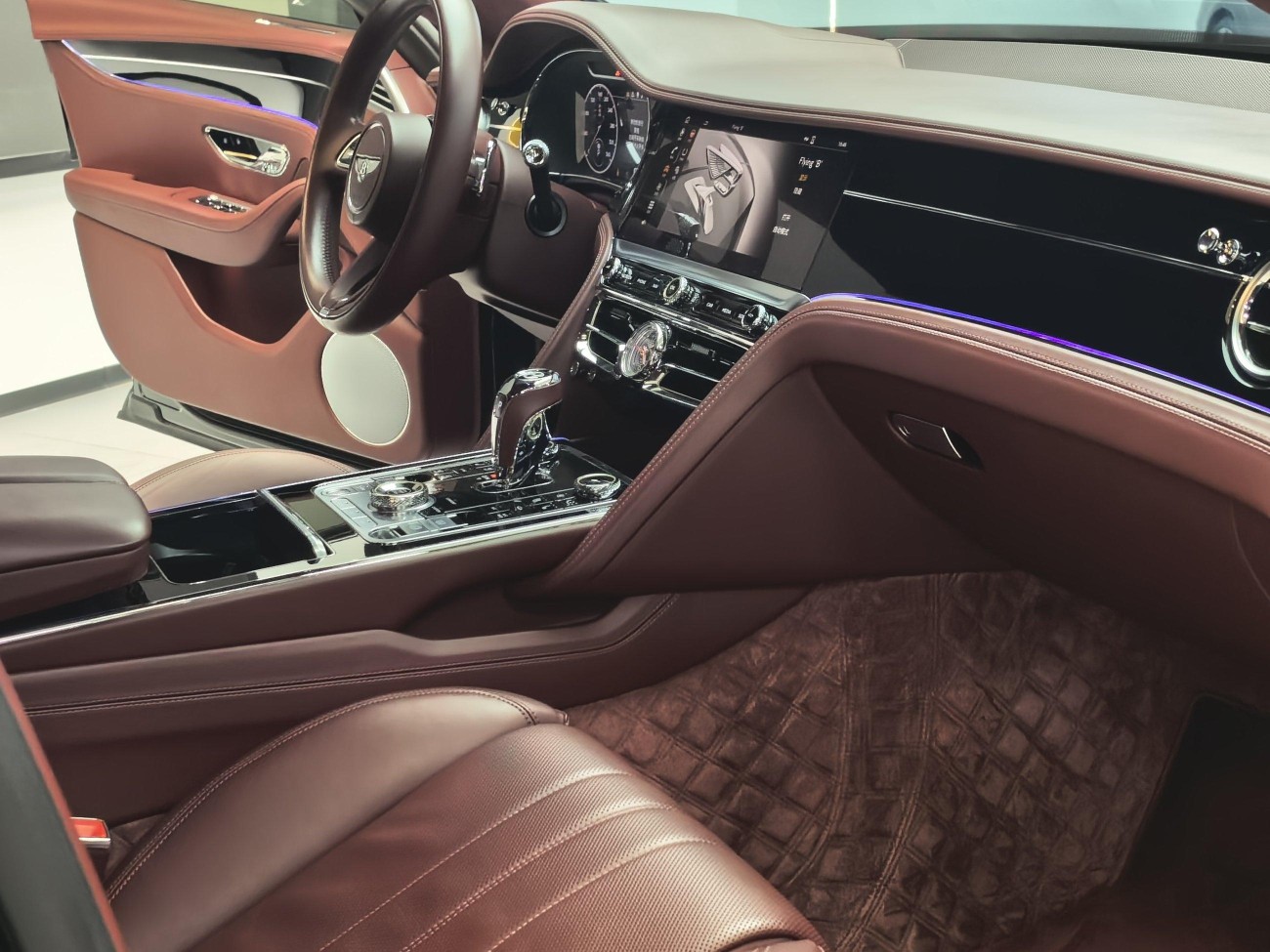 Bentley Flying Spur 2023