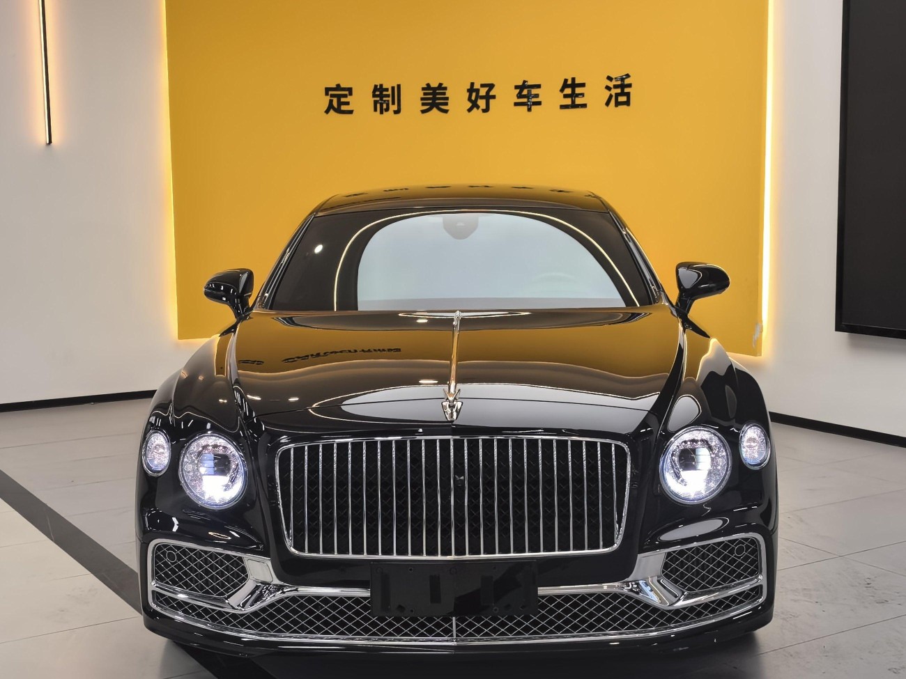 Bentley Flying Spur 2023