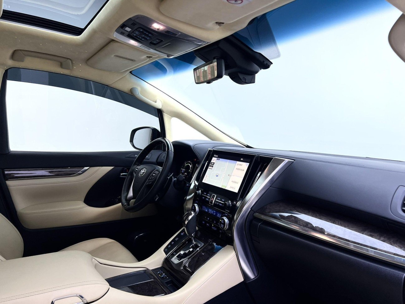 Toyota Alphard 2023