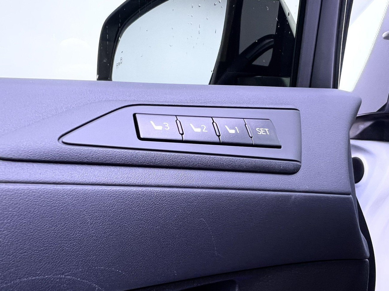 Toyota Alphard 2023