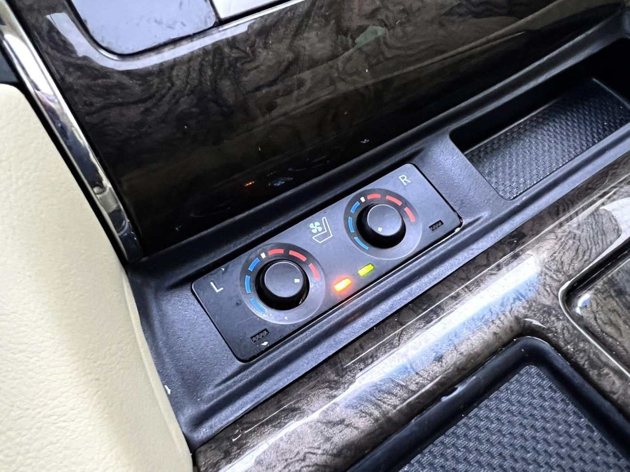 Toyota Alphard 2023