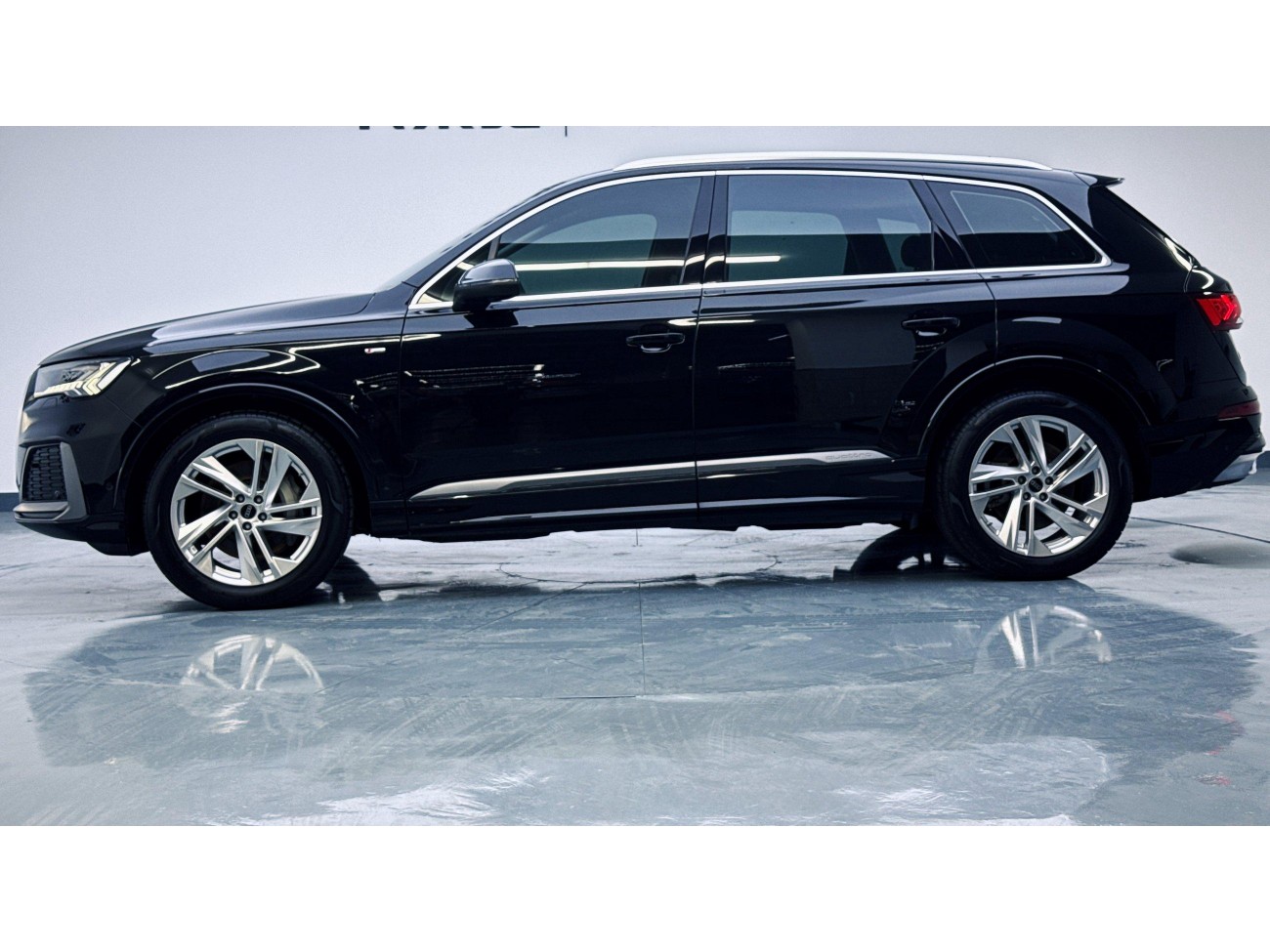 Audi Q7 45 TFSI 2023