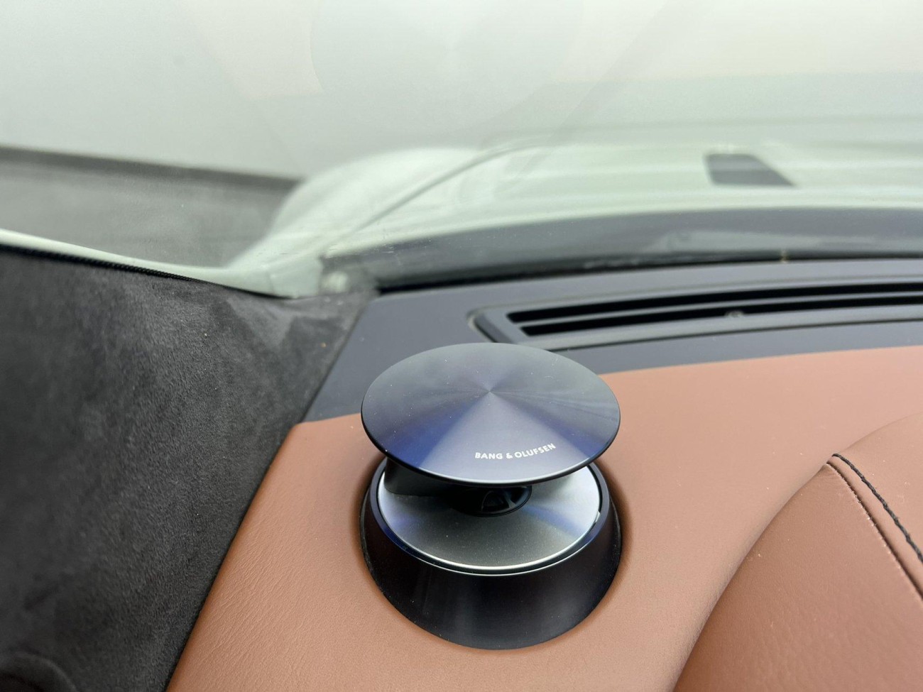 Aston Martin Vantage 2012
