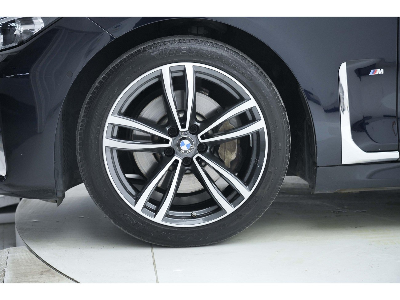 BMW 730Li 2021