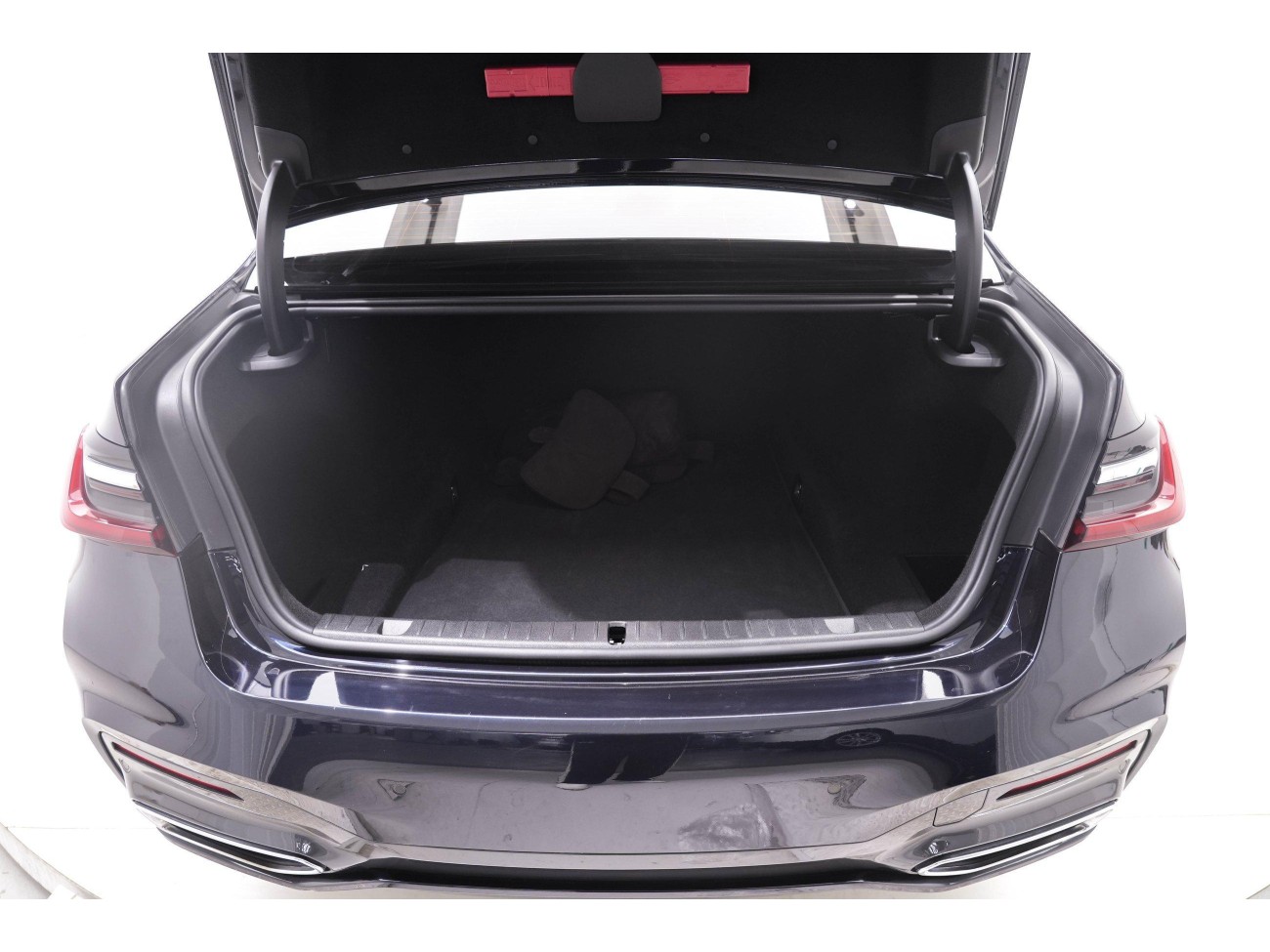 BMW 730Li 2021