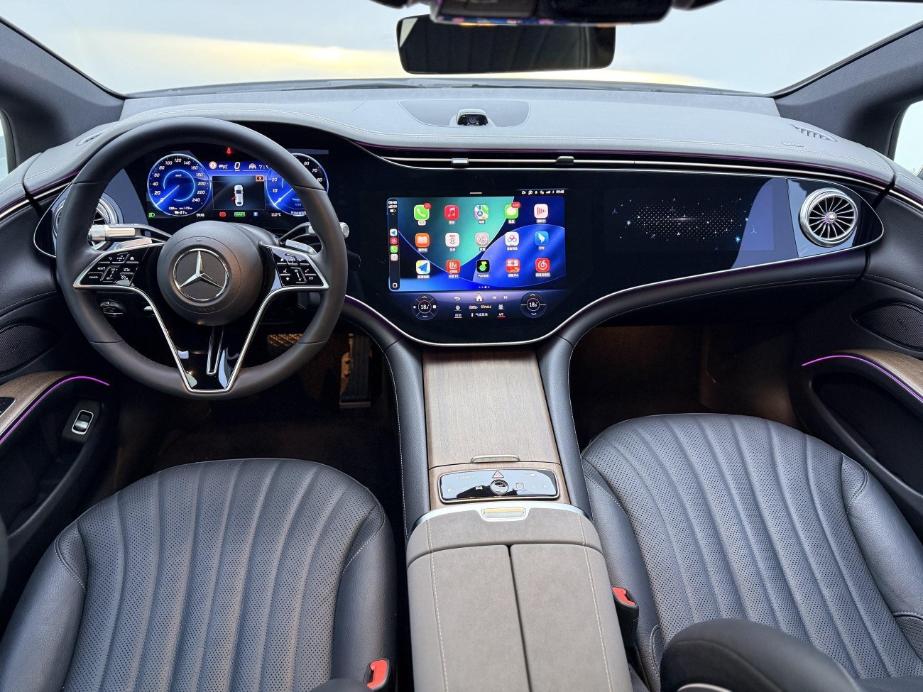 Mercedes-Benz EQS 2024